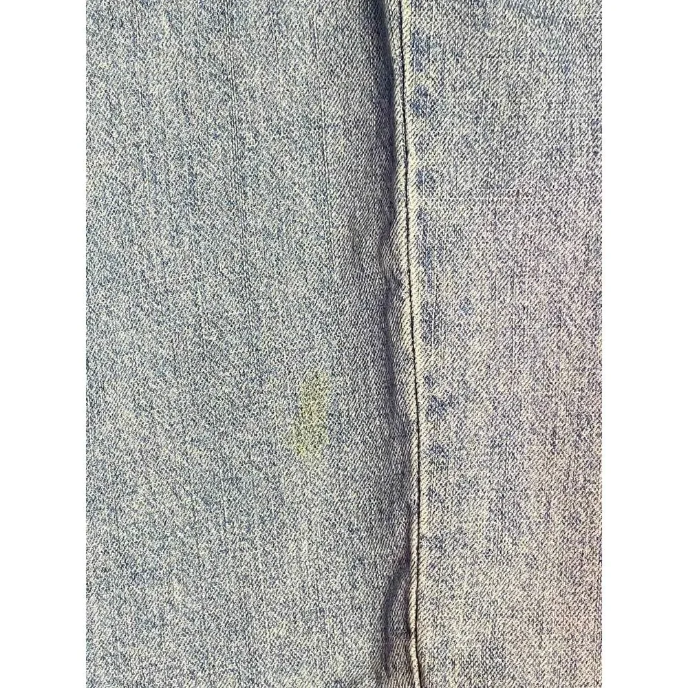 Levi 505 Jean shorts. Straight Fit, Blue Denim‎ Shorts, Size 42, 100% Cotton.